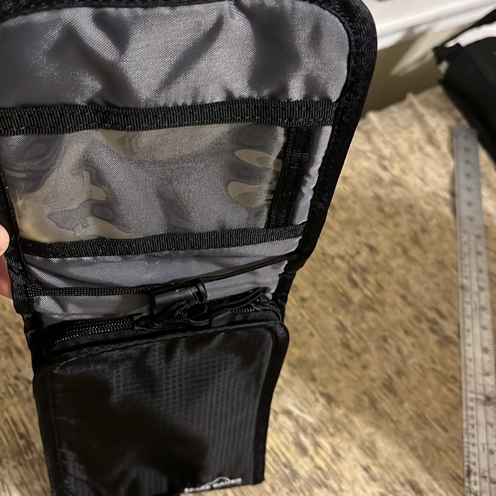 Eddie Bauer NEW travel bag black RETRO - Picture 8 of 9